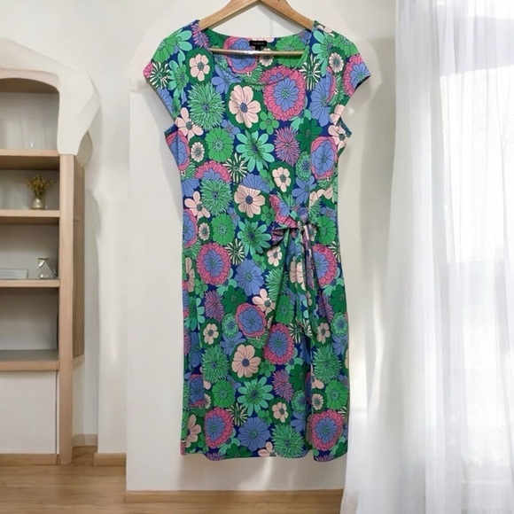 Very Pretty Talbots Floral Dress, M Spring Summer - Picture 1 of 12